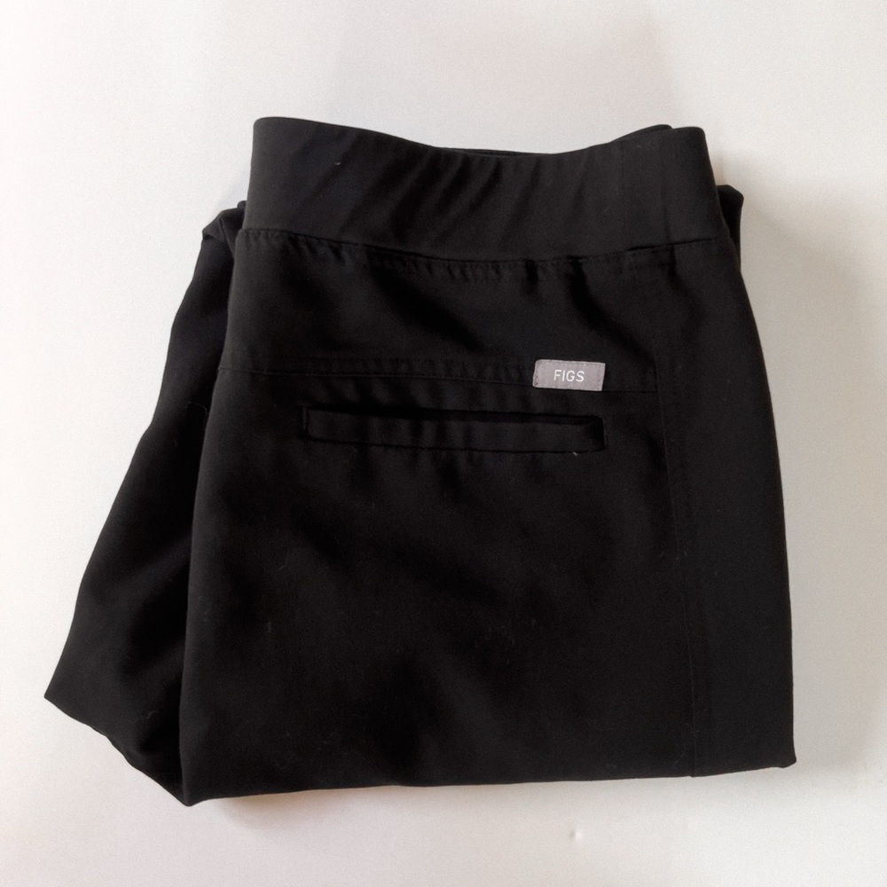 FIGS Men's Black Scrub Pants - Medium